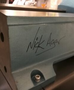 Signeret af Nick Agar, en lidt speciel historie...